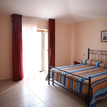 La Collina Dei Goti Agriturismo ,azienda Agricola Farm stay *